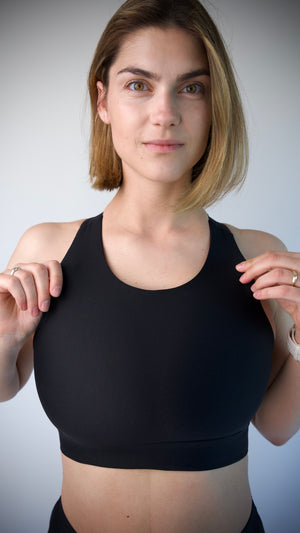 Juoda sportinė liemenėlė